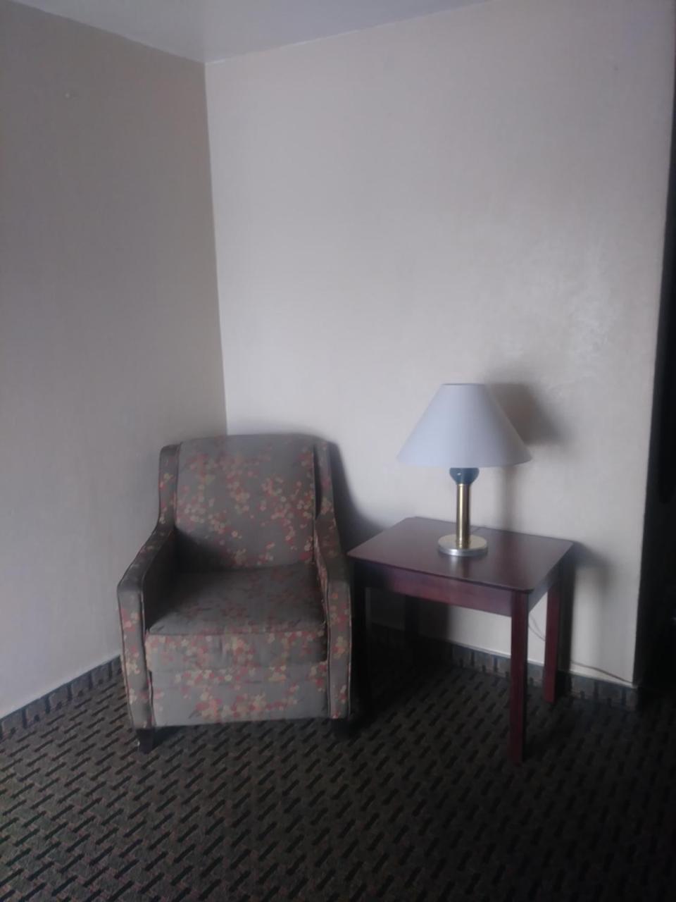 Family Room,775705192:JPEG
