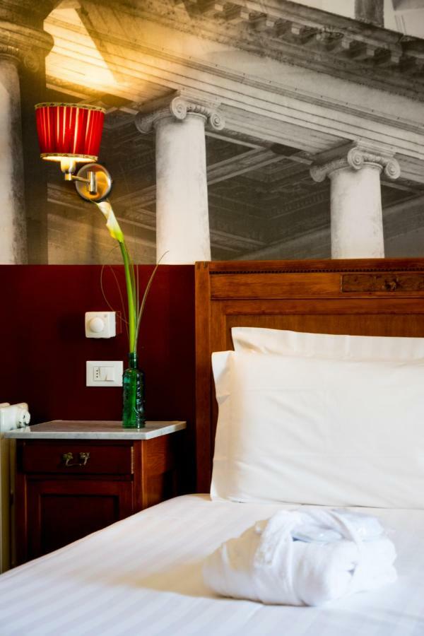 Classic Double Room,645247305:JPEG
