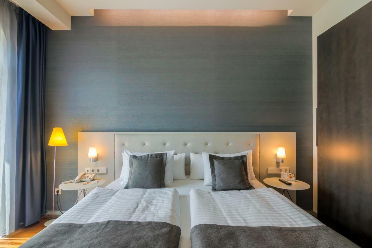 Executive Suite King bed