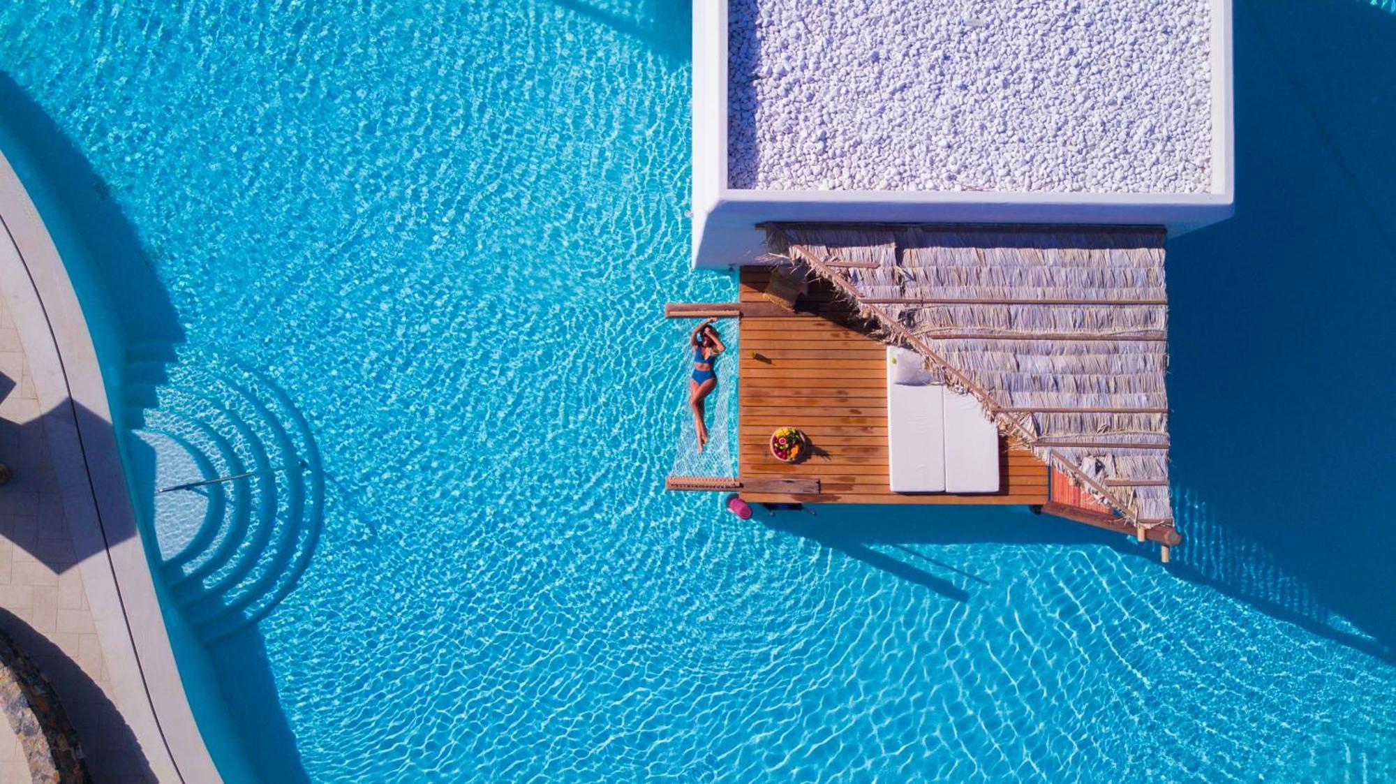 Bungalow avec Piscine Commune
