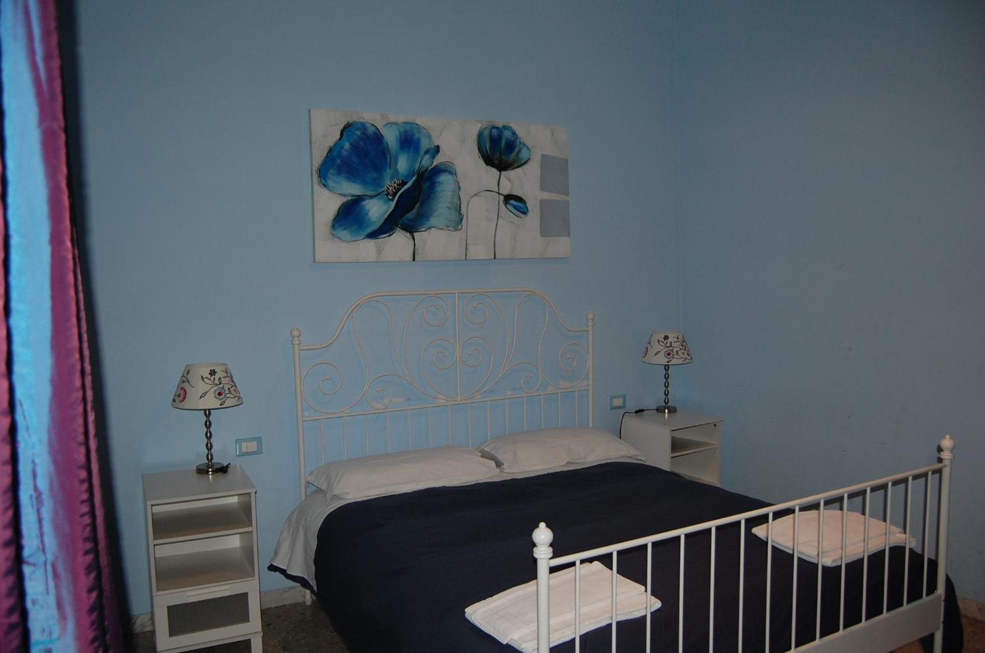 Double Room Private External Bathroom