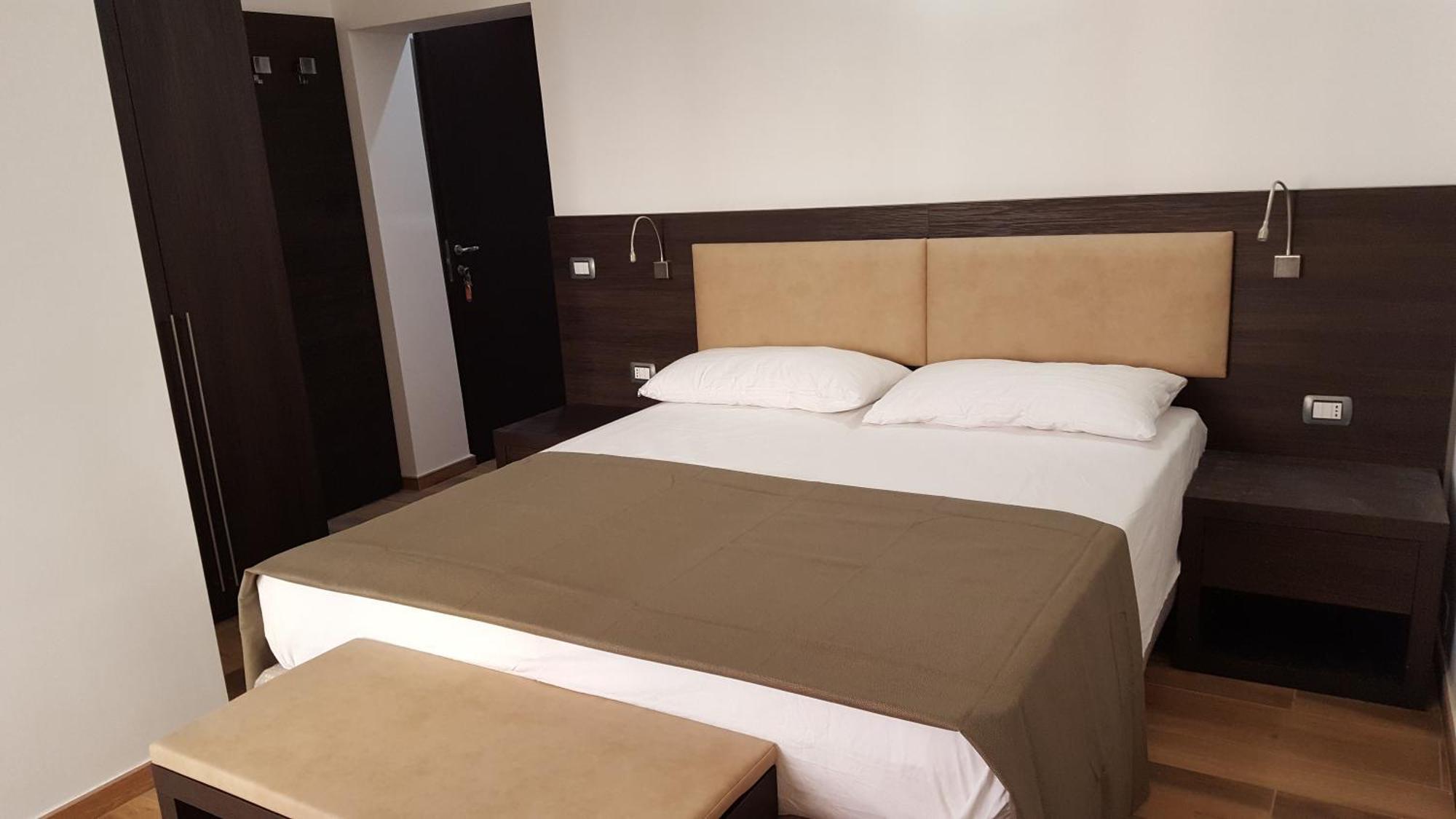 Double Room Private External Bathroom