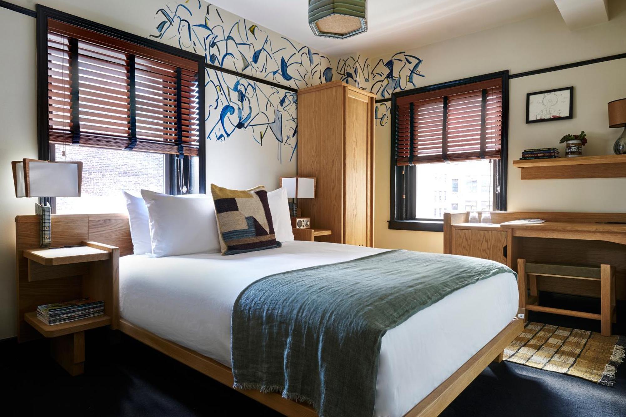 Cozy Queen,1216879879:JPEG