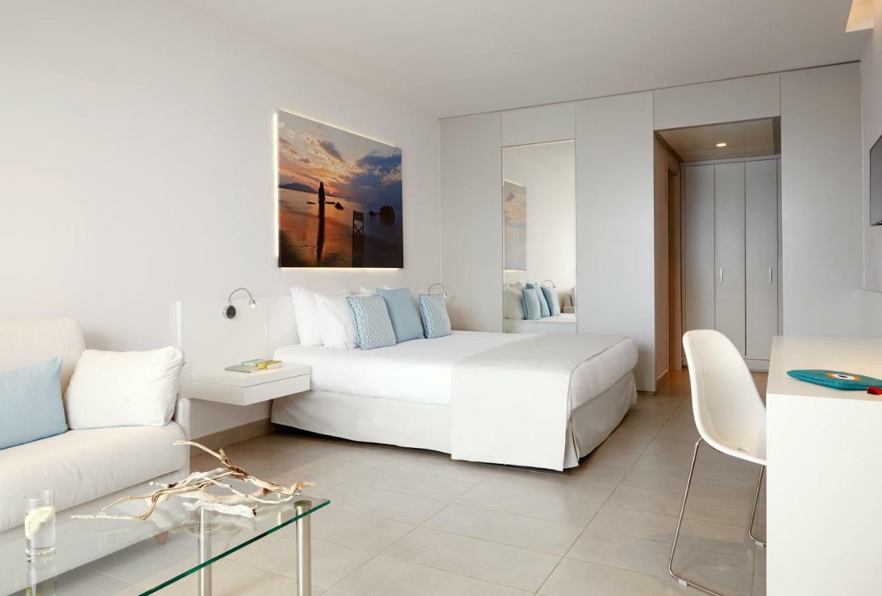 Deluxe Double Room with Sea View,834085013:JPEG