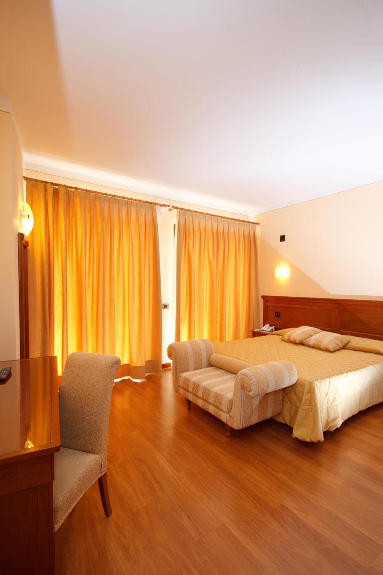 Quadruple Room Balcony,685594968:JPEG