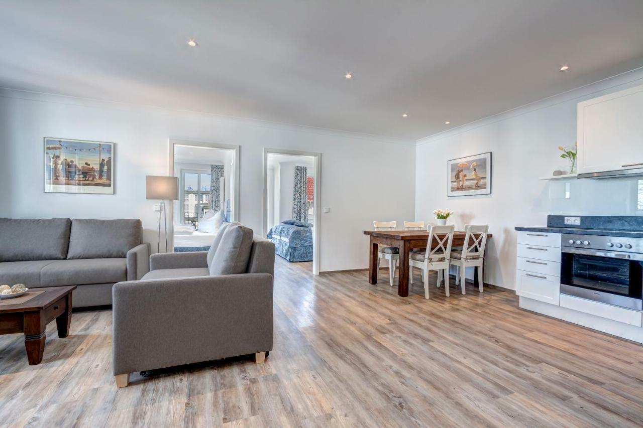Two-Bedroom Apartment,856089170:JPEG