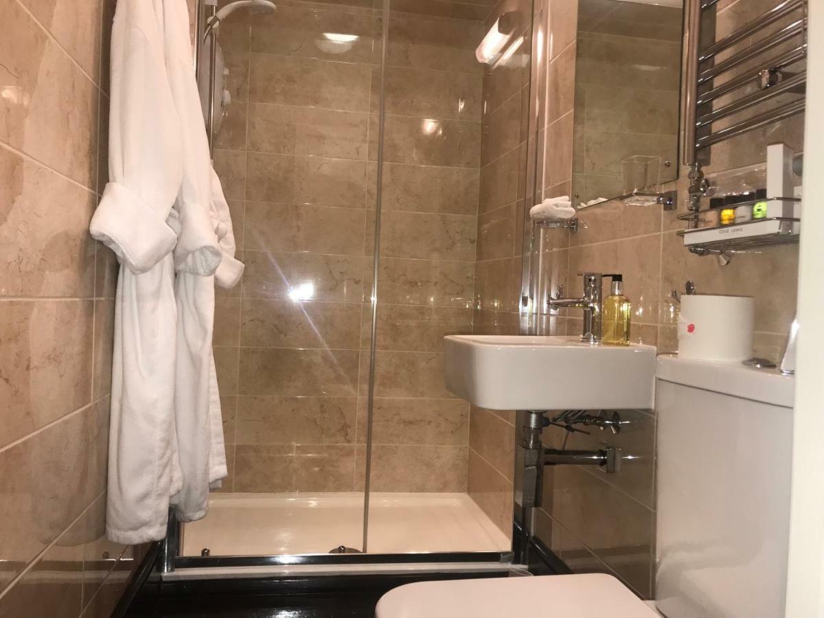 Deluxe Doppel-/Zweibettzimmer mit Balkon