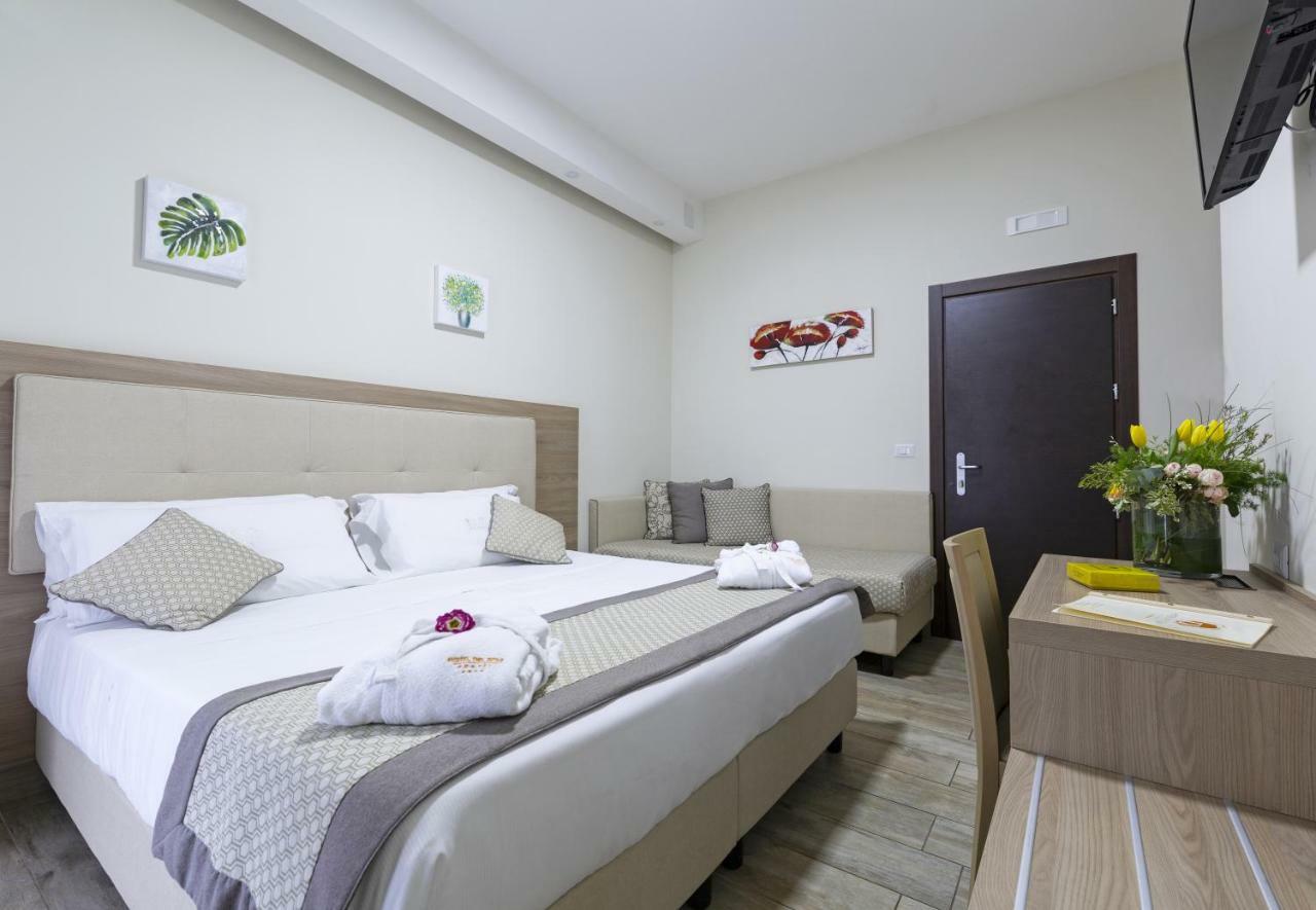 Double Room,775765234:JPEG