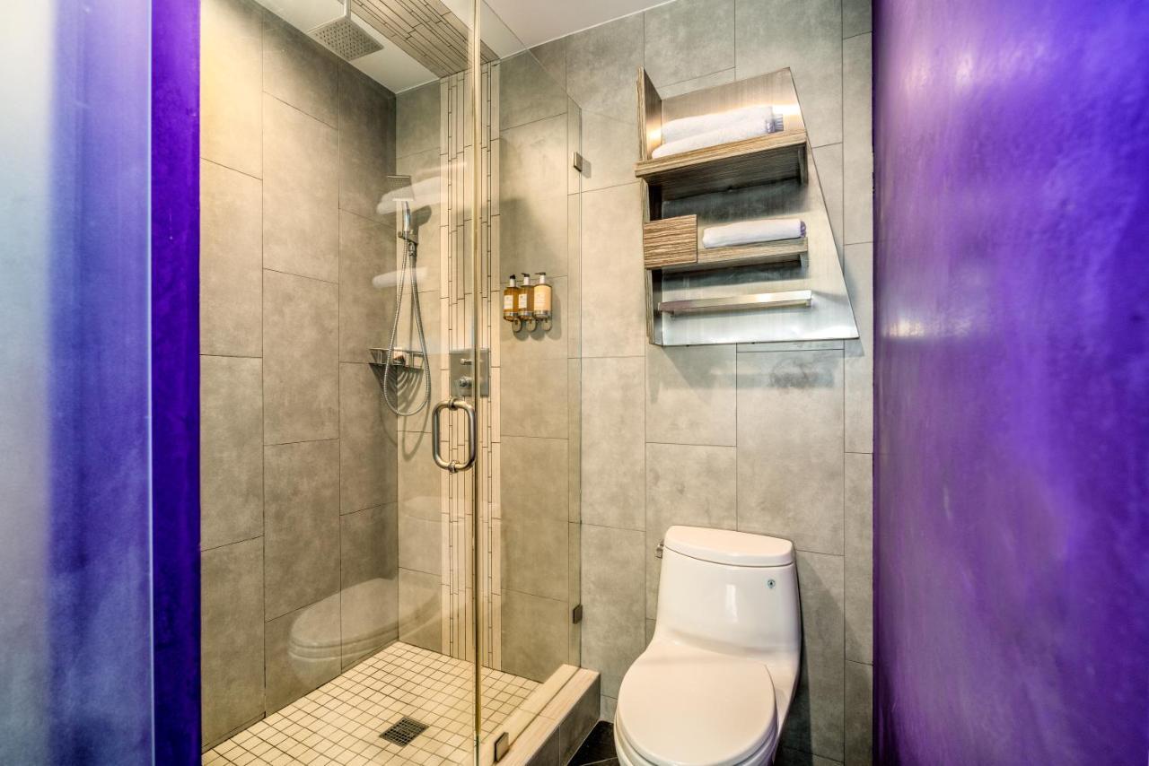 King Room,928884868:JPEG