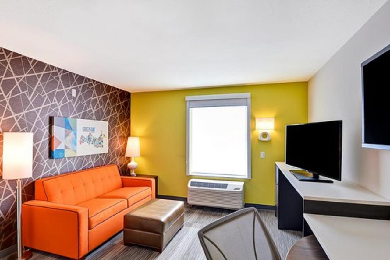 King Suite - Mobility and Hearing Access/Non-Smoking,947333698:JPEG