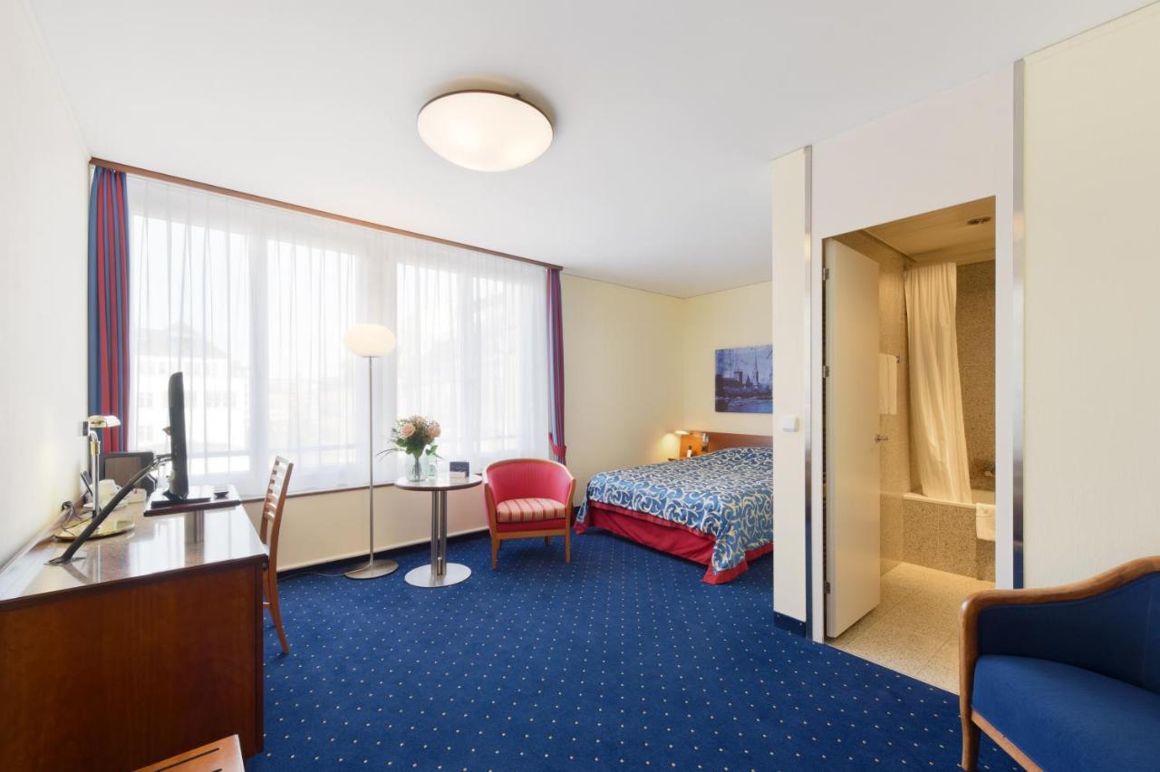 Double Room French Bed