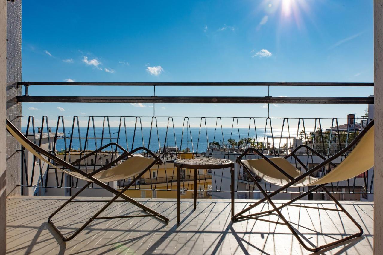 Double Room with Sea View,974775235:JPEG