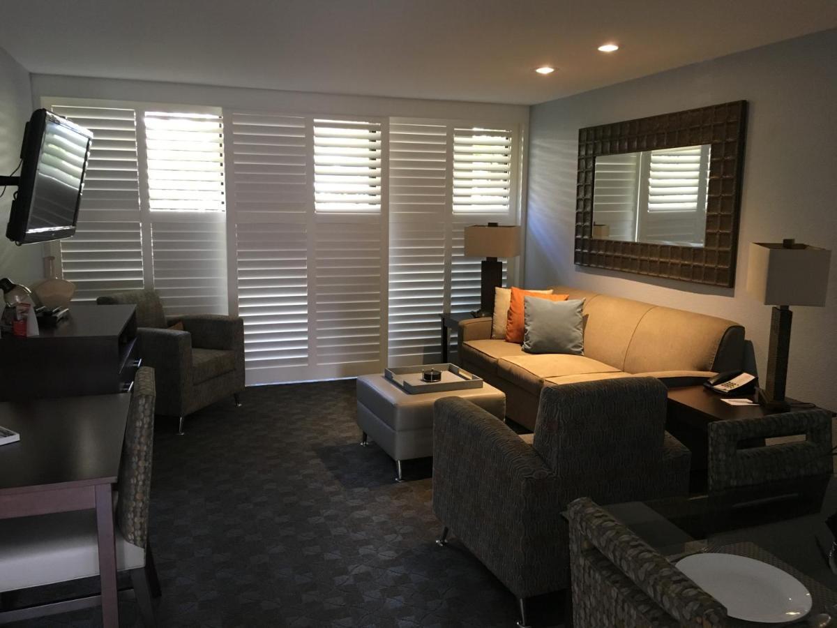 Two-Bedroom Apartment,974813842:JPEG