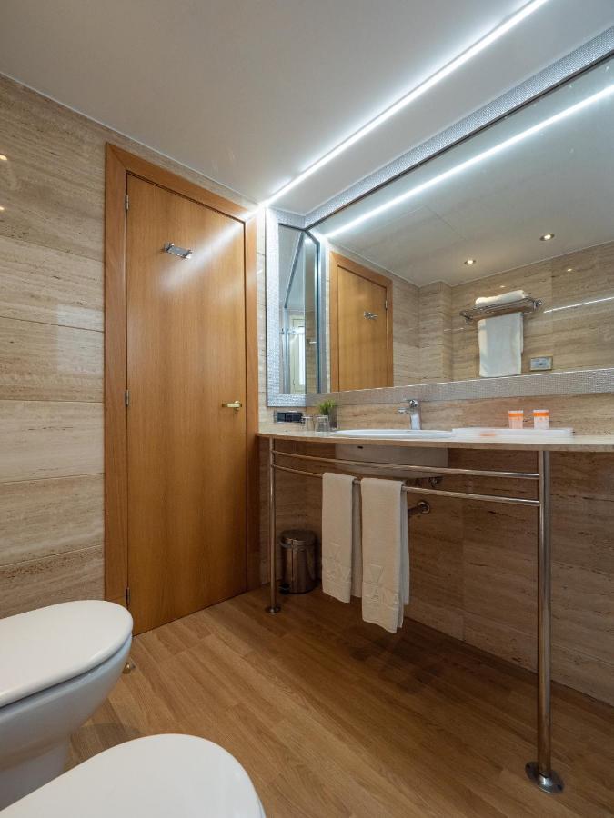 Double Room,1300073191:JPEG