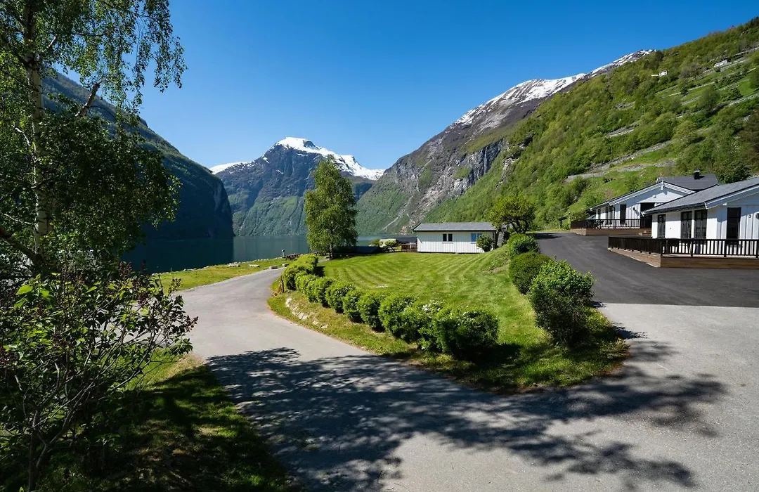 Geirangerfjorden Feriesenter-1