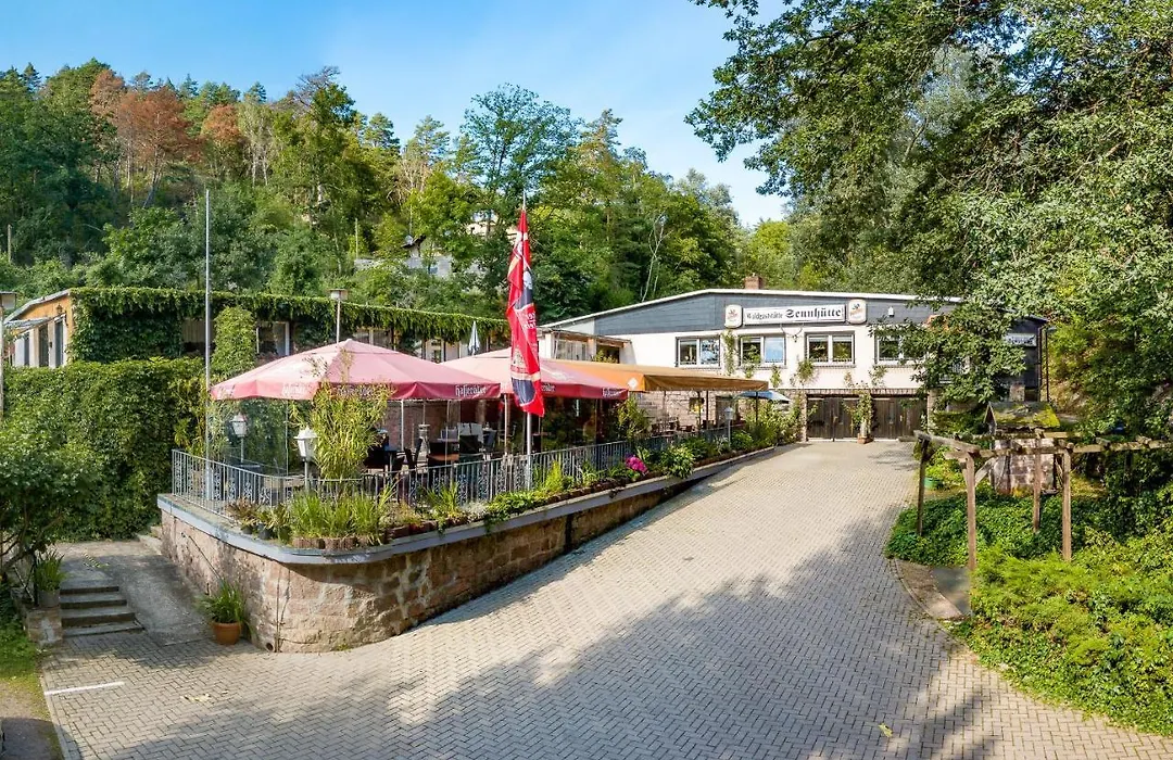 Waldgaststätte Sennhütte-1