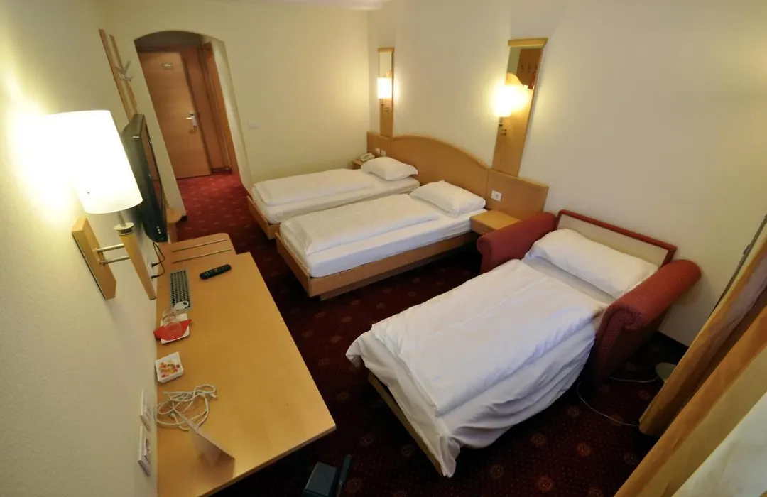 Cityhotel Tallero-1