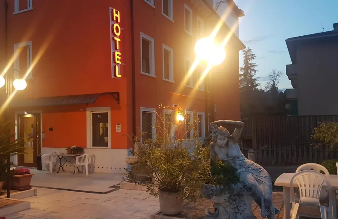 Hotel Siros-1