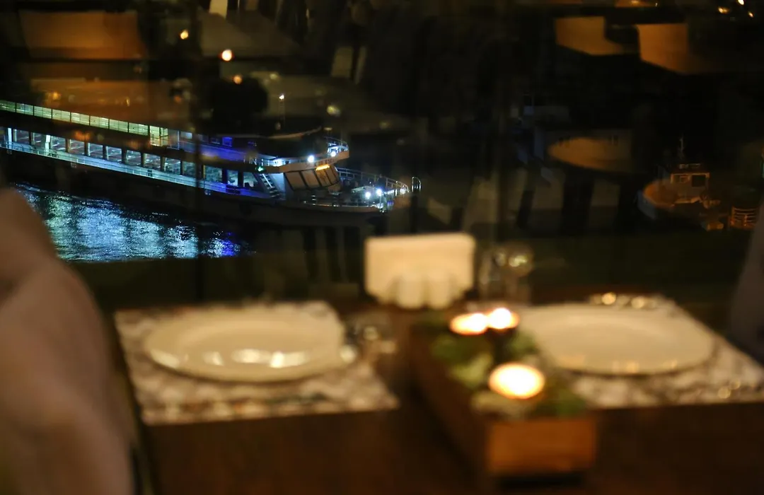 Pasaport Pier Hotel-1