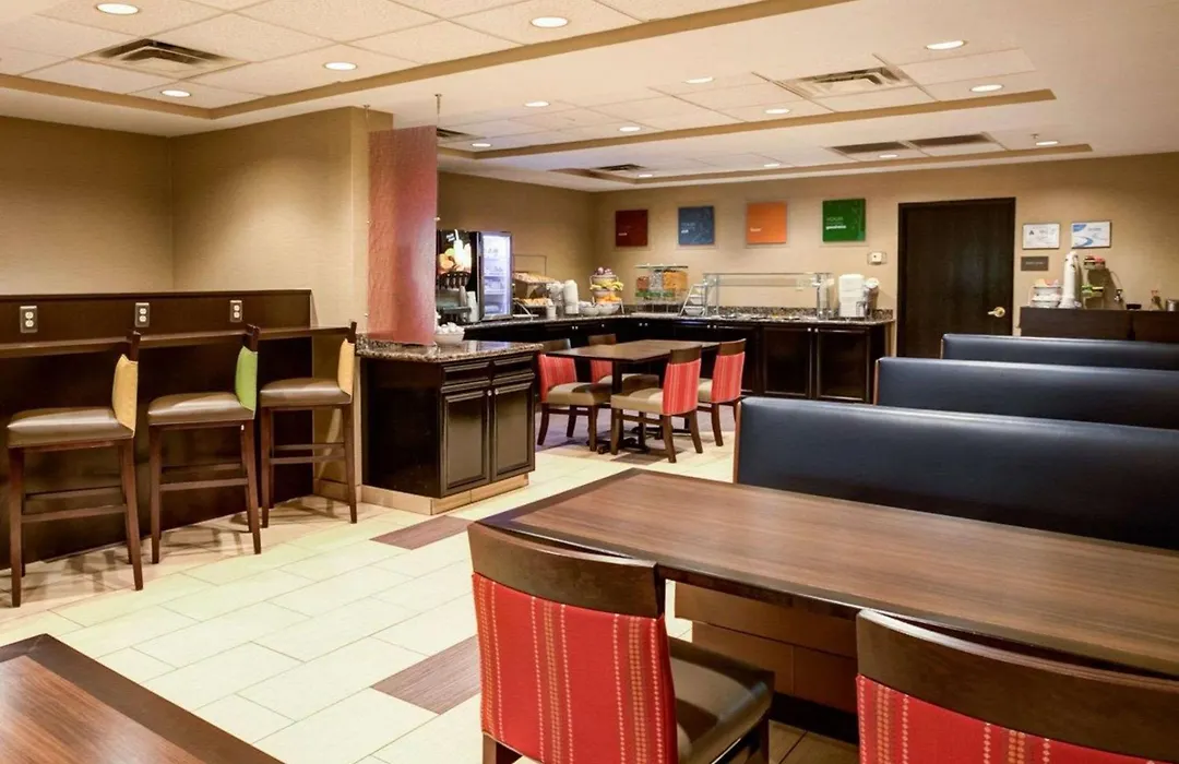 Charlotte Suites-1