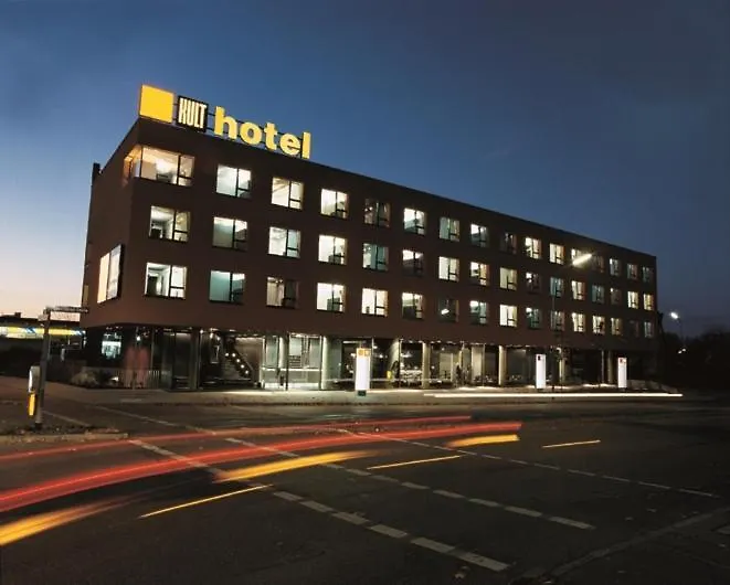 Kult Hotel-1