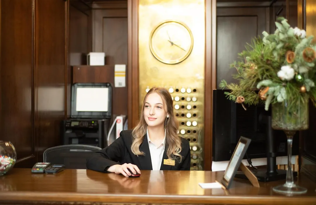 George Hotel-1