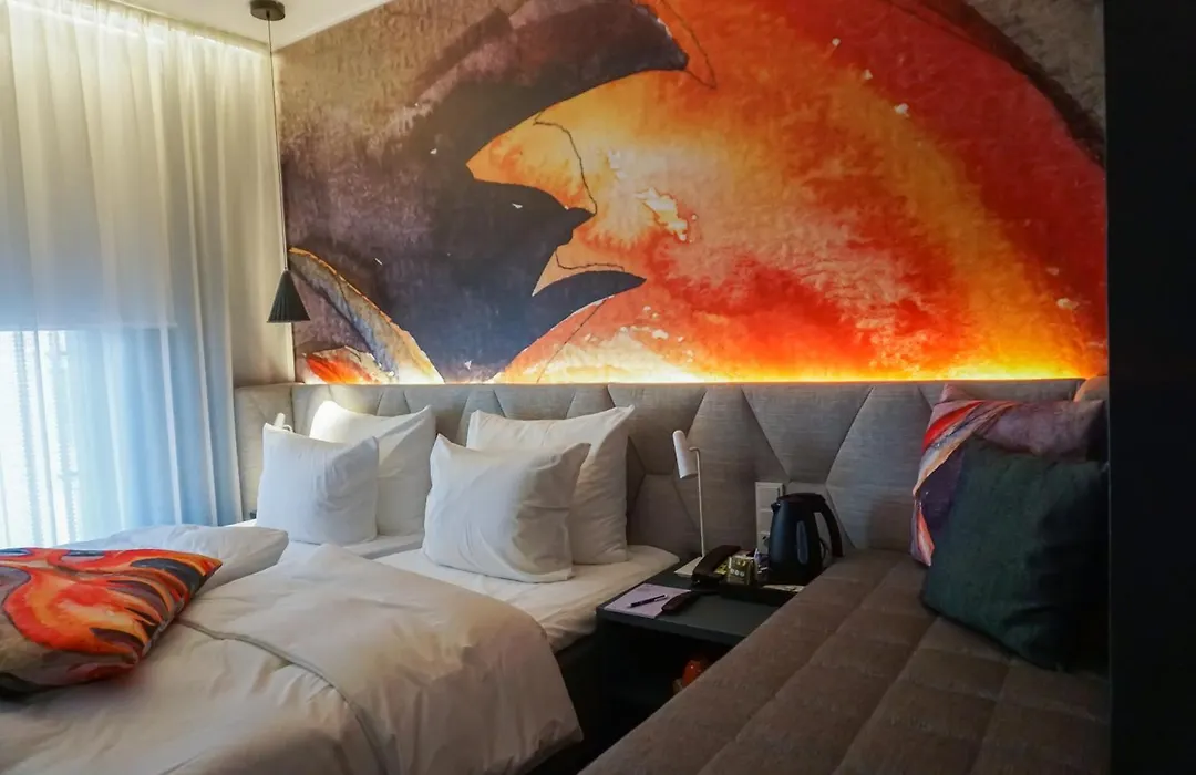 Hotel Ax-1