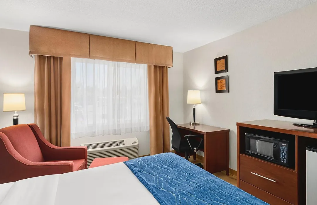 Comfort Inn & Suites Vancouver Downtown City Center-1