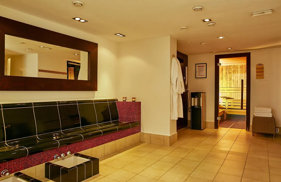 Hotel Regina Titlis, A Trademark Collection By Wyndham-1