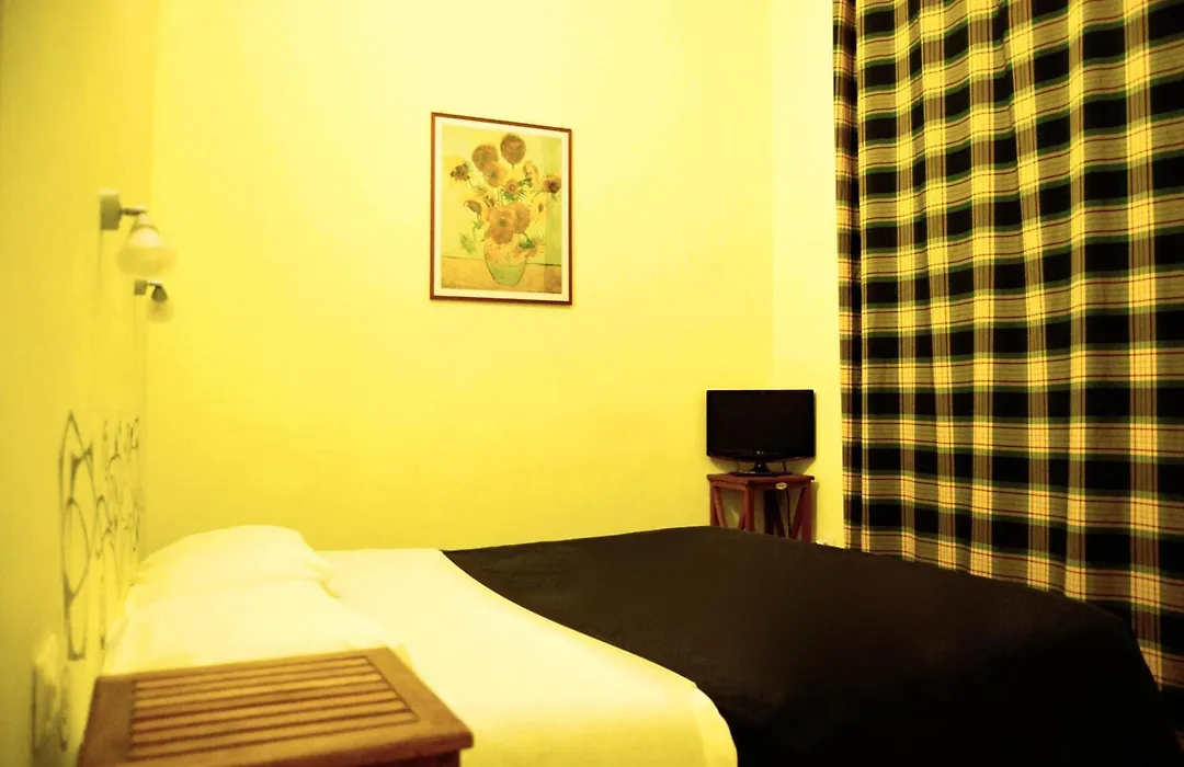 Albergoteatro-1