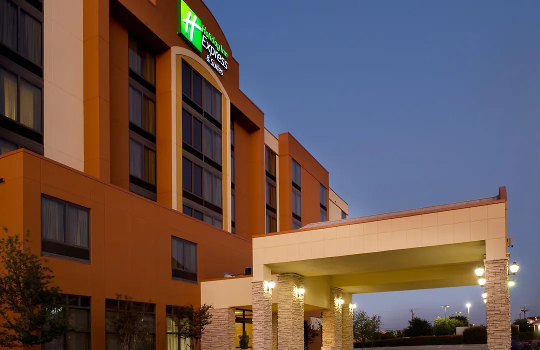 Holiday Inn Express Hotel & Suites Dallas Fort Worth Airport South By Ihg-1