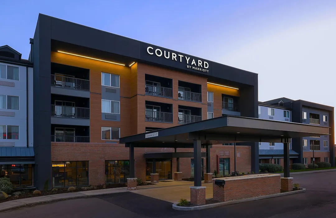 Courtyard By Marriott Portland Southeast/Clackamas-1