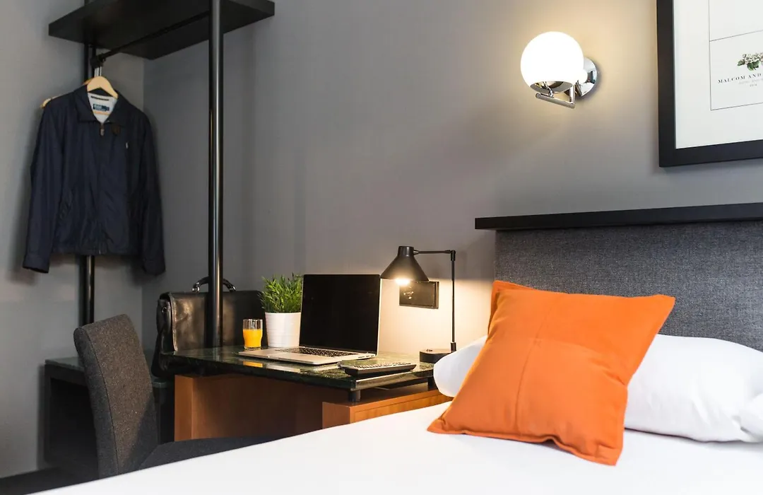 Hotel Malcom And Barret-1