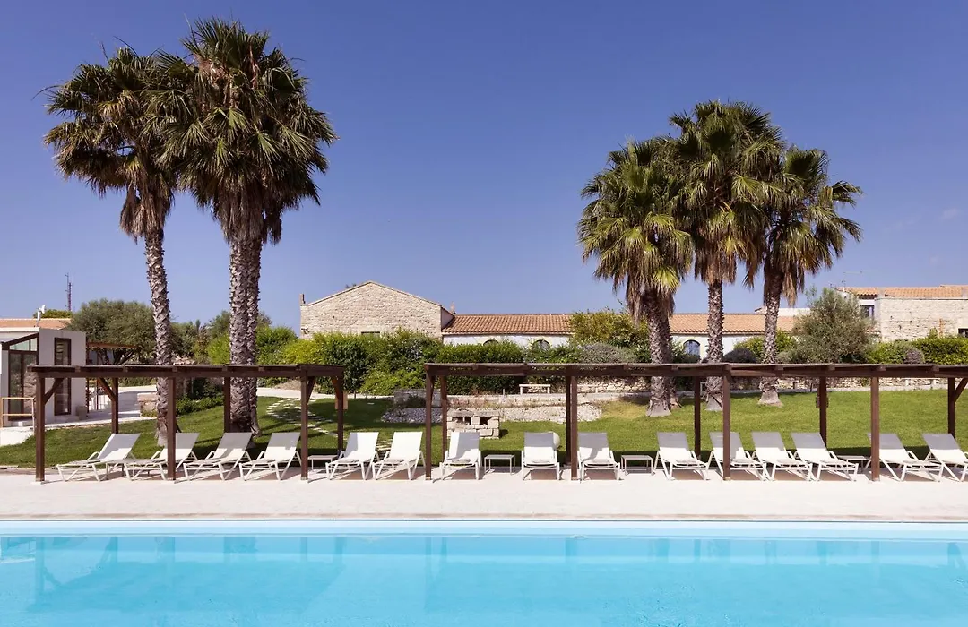 Masseria Del Carrubo-1