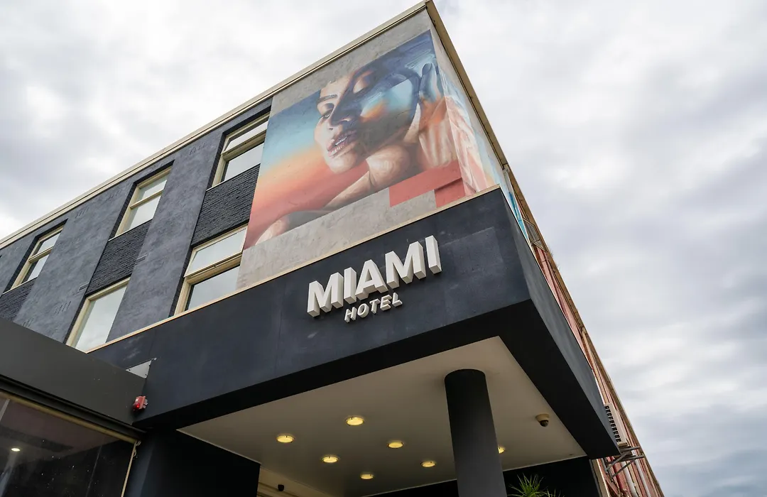 Miami Hotel Melbourne-1