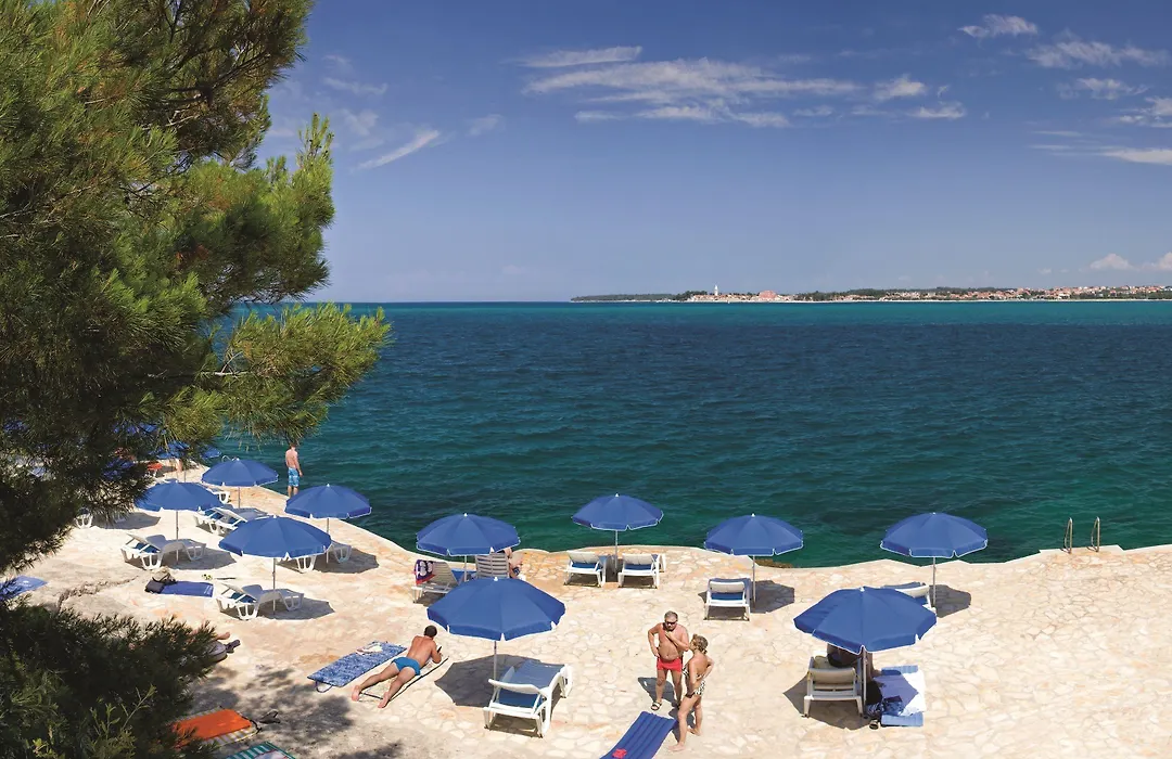 Lanterna Resort-1