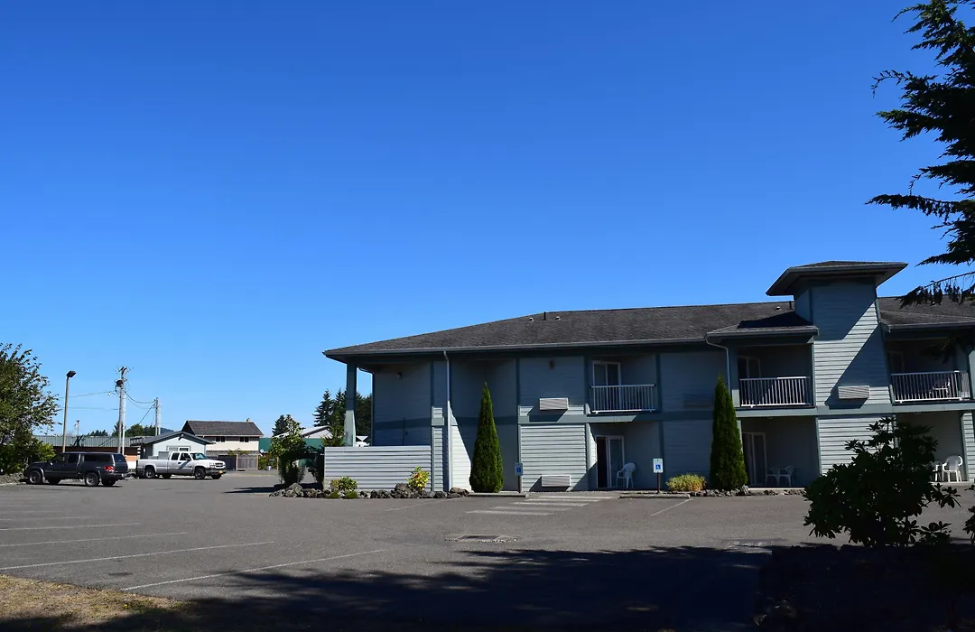 Dew Drop Inn-1