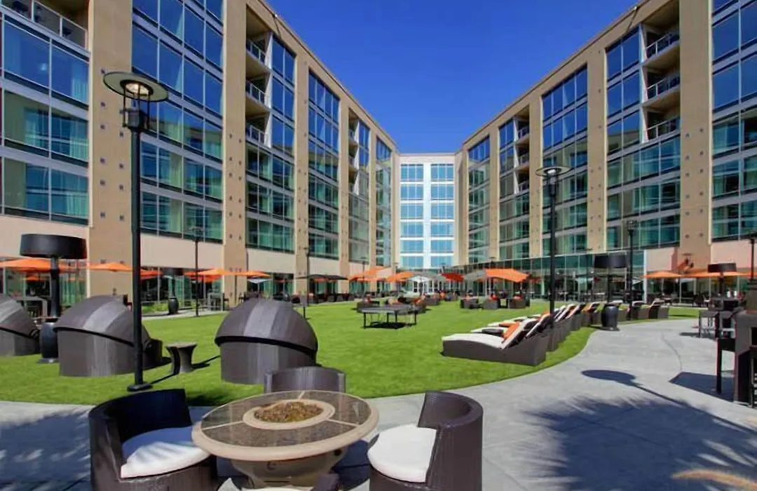 University Plaza Waterfront Hotel-1