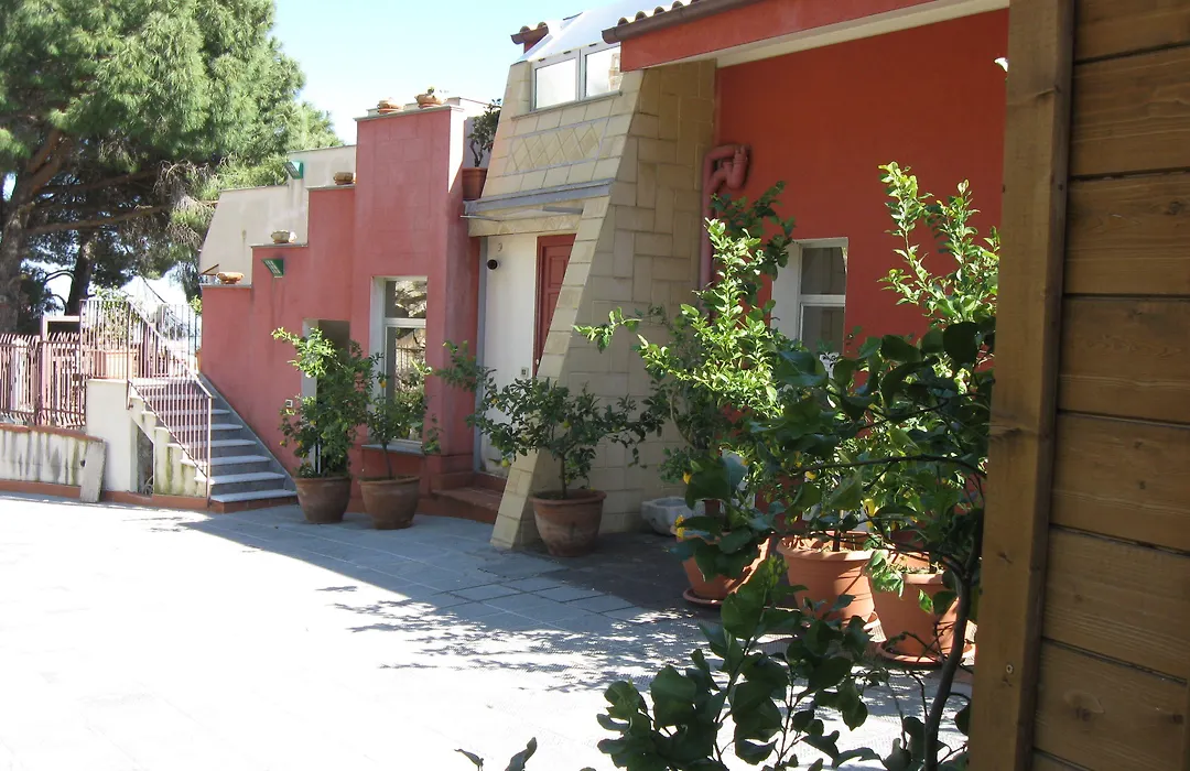 Bnb Casa Rossa-1