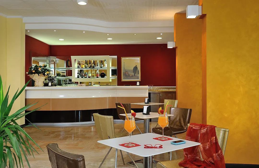 Hotel Piero Della Francesca-1