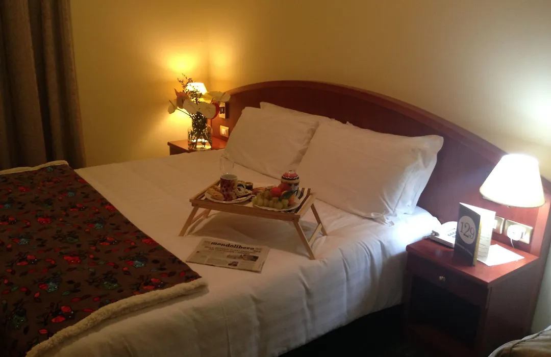 Hotel Piero Della Francesca-1