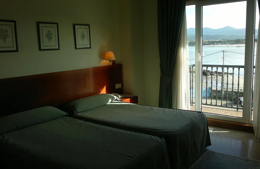 Hotel Bahia Bayona-1