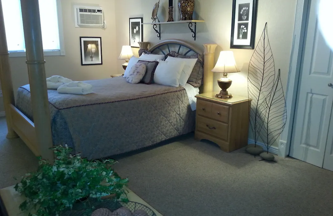 Rivers Edge Motel Lodge & Resort-1