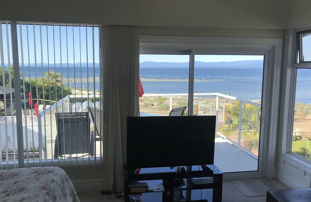 Buena Vista By The Sea-1