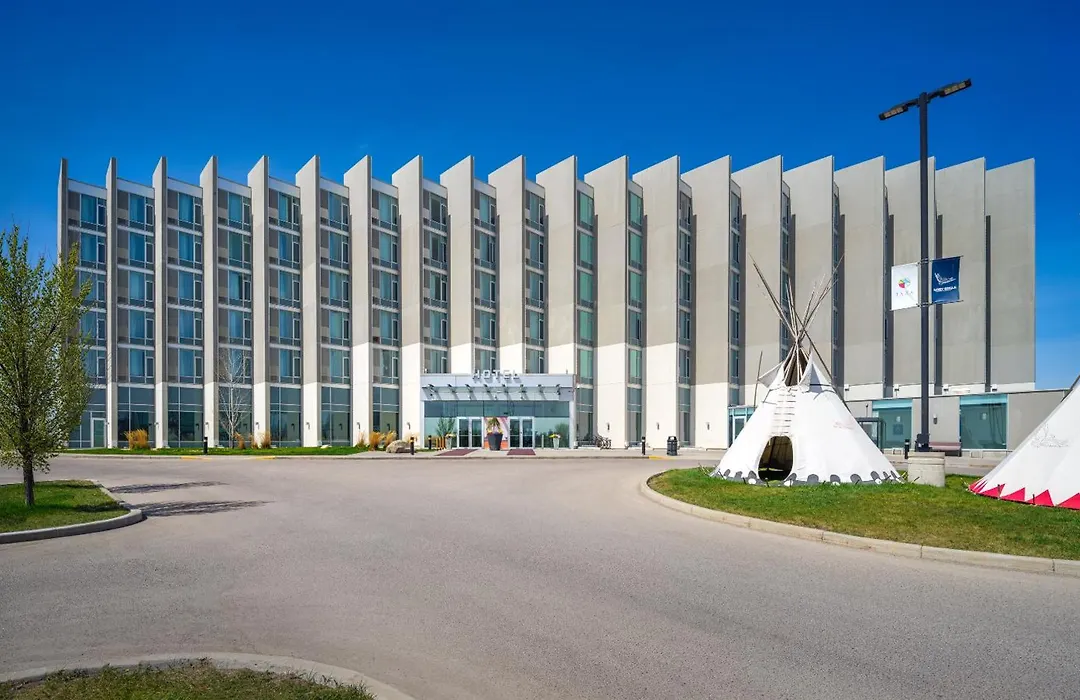 Grey Eagle Resort-1