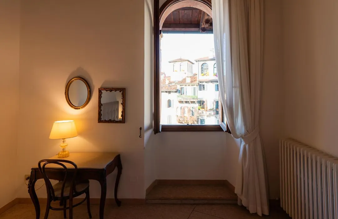 Relais La Torre - Domus Verona-1