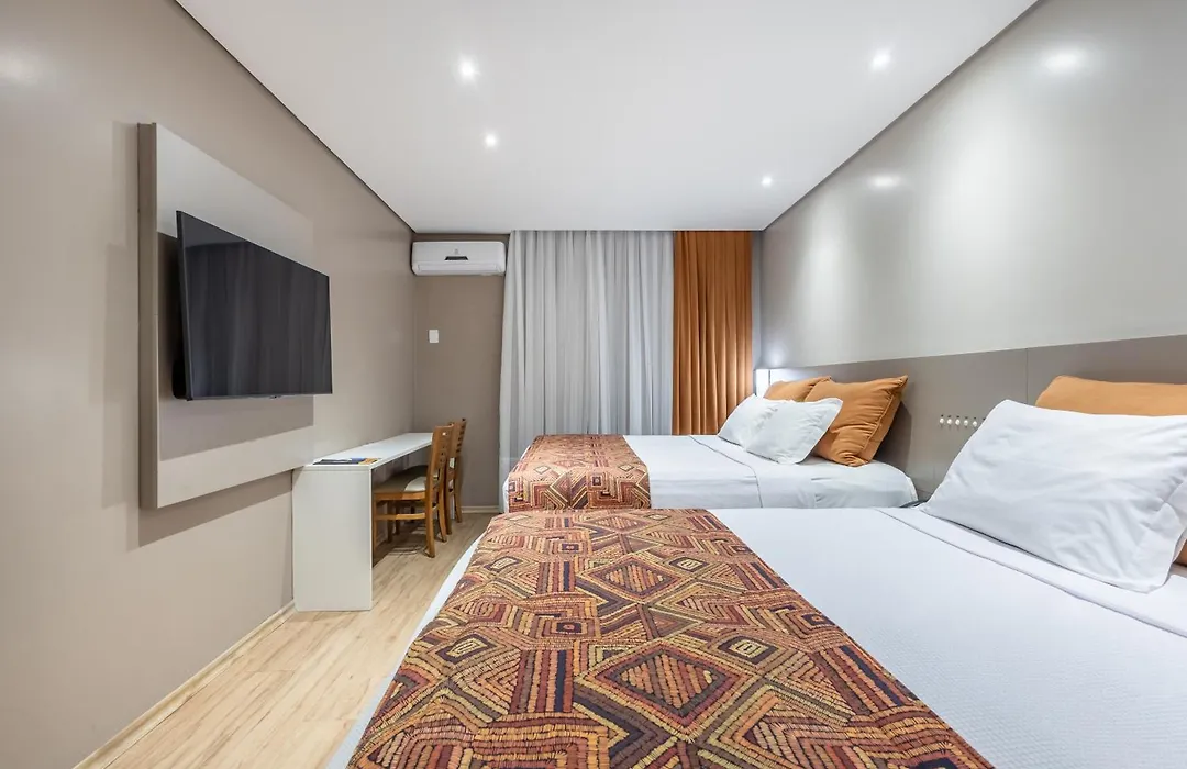 Hotel Plaza Camboriu-1