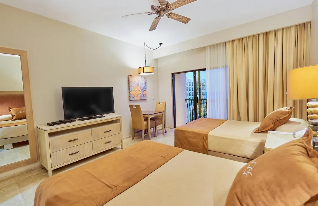 Holiday Inn Club Vacations The Royal Sands All Inclusive-1