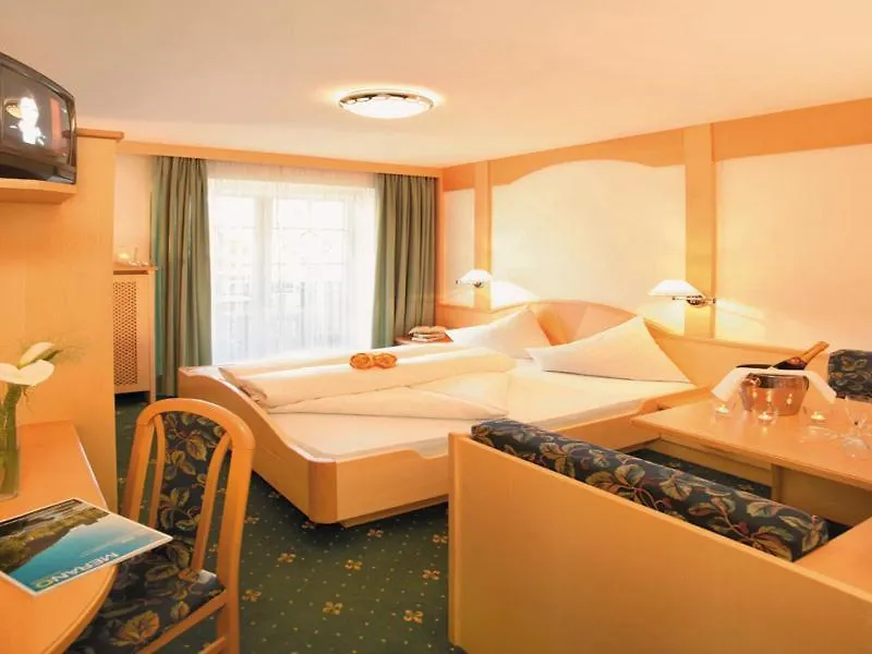 Parkhotel Plauserhof-1