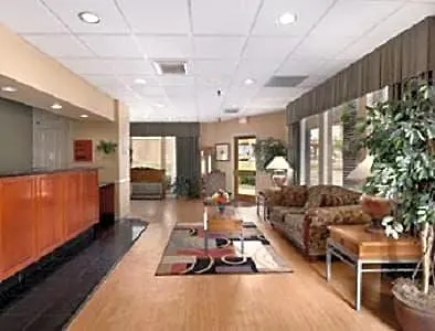 Baymont By Wyndham Paris-1